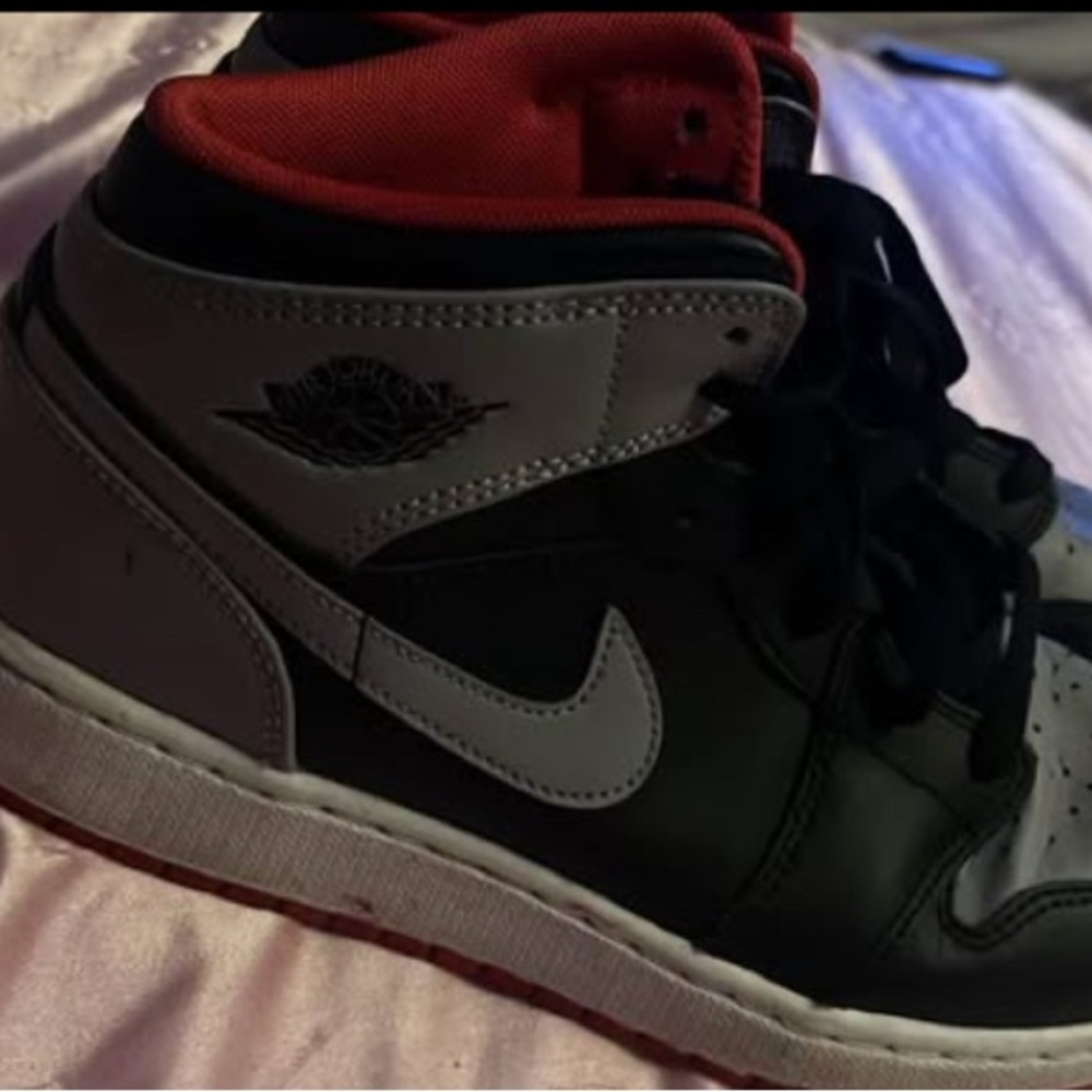 nike Jordan’s (taking offers)